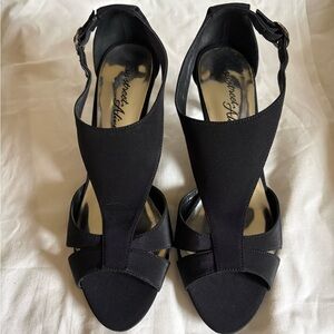 Easy Street Alive Elegant Black Women's Heels size 6 1/2 M New